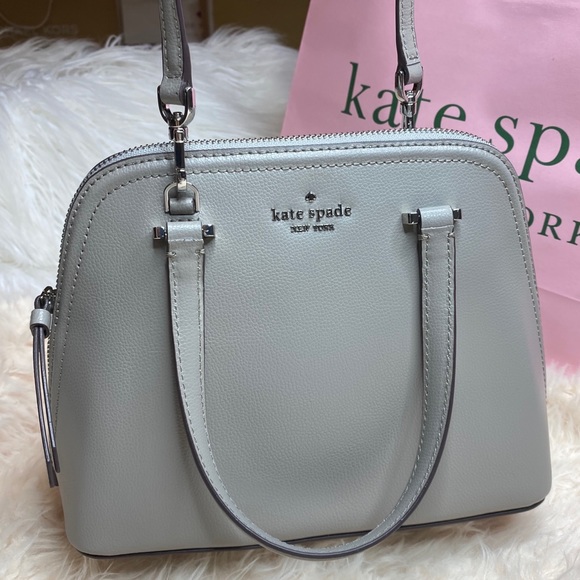 ⛔️SOLD⛔️𝗡𝗲𝘄 𝘄𝗶𝘁𝗵 𝘁𝗮𝗴 Kate Spade Small Dome Satchel - Picture 2 of 8